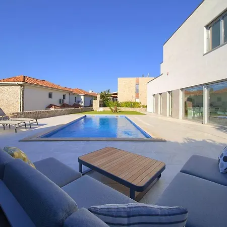 Villa Sia With Private Pool Krk Town