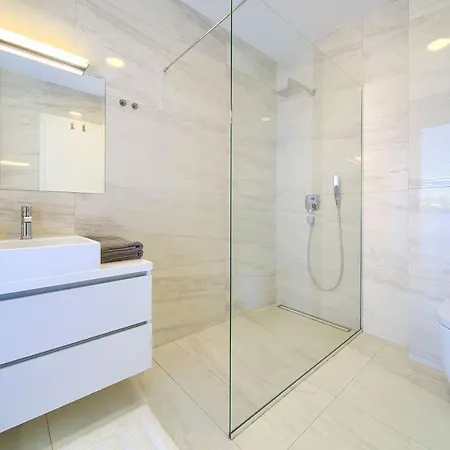 Sia With Private Pool Villa