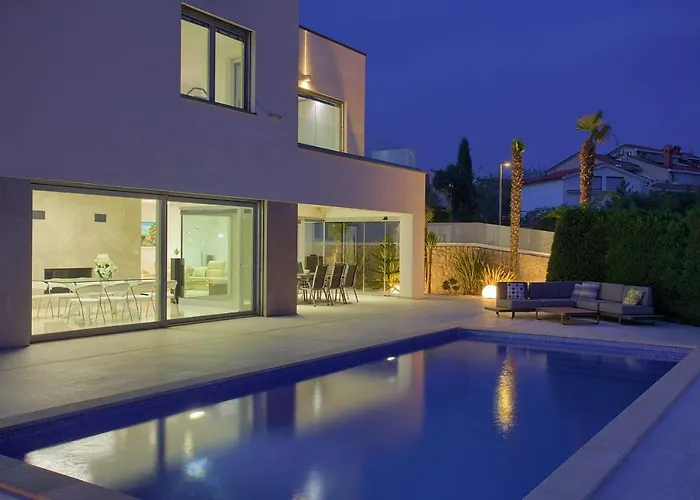 Villa Sia With Private Pool *