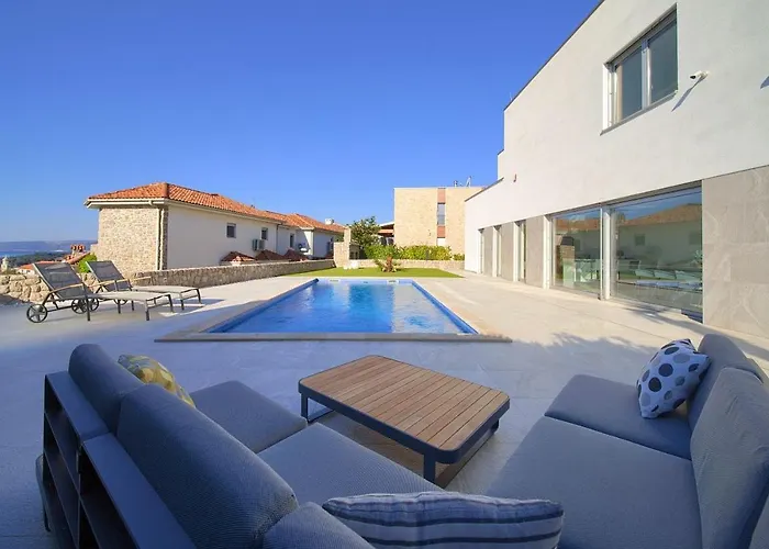 Villa Sia With Private Pool Krk Town
