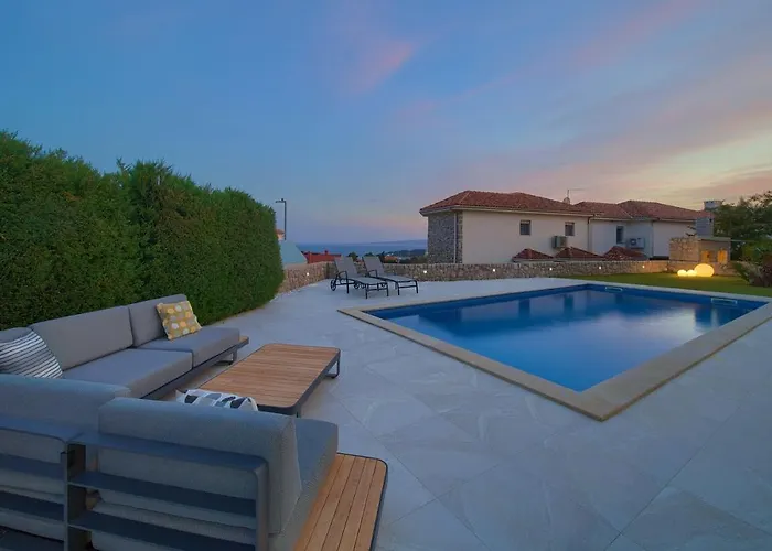 Sia With Private Pool Villa Krk Town