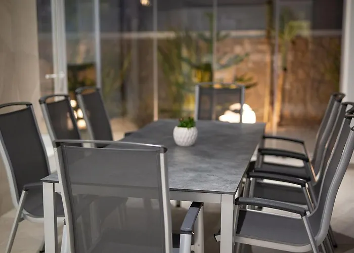 Villa Sia With Private Pool