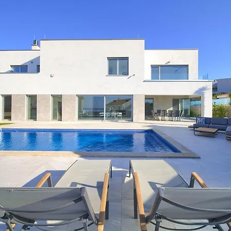 Villa Sia With Private Pool Krk Town