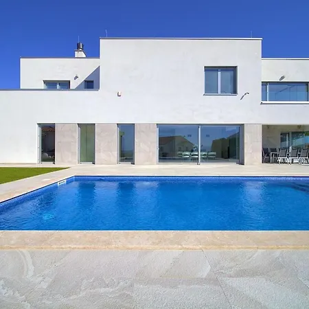 Sia With Private Pool Villa