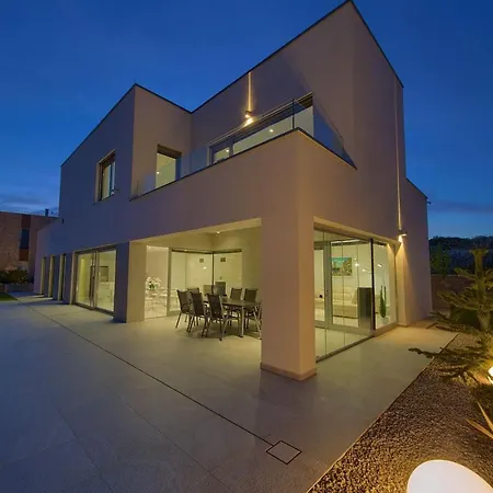 Villa Sia With Private Pool Krk Town