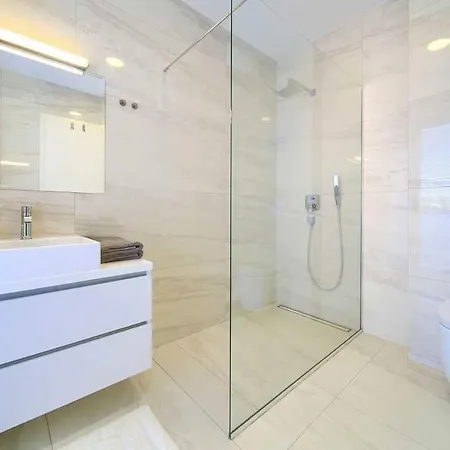 Sia With Private Pool Villa *