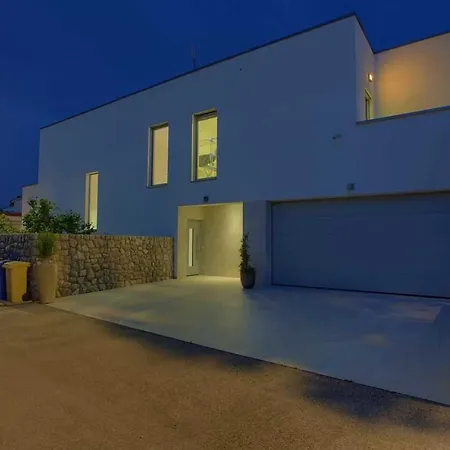 Villa Sia With Private Pool *