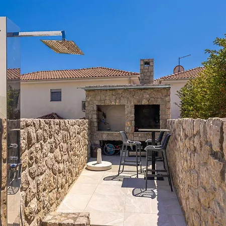 Sia With Private Pool Villa Krk Town
