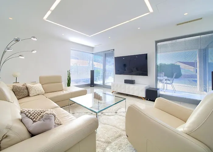 Sia With Private Pool Krk Town