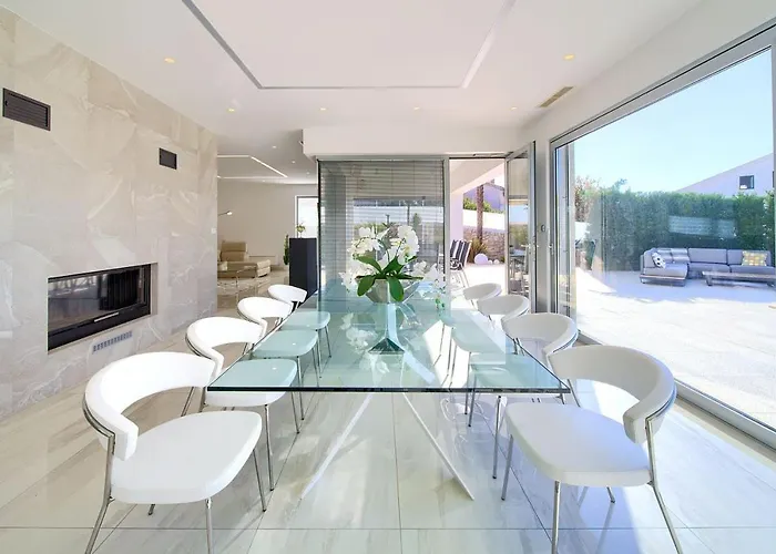 Villa Sia With Private Pool *