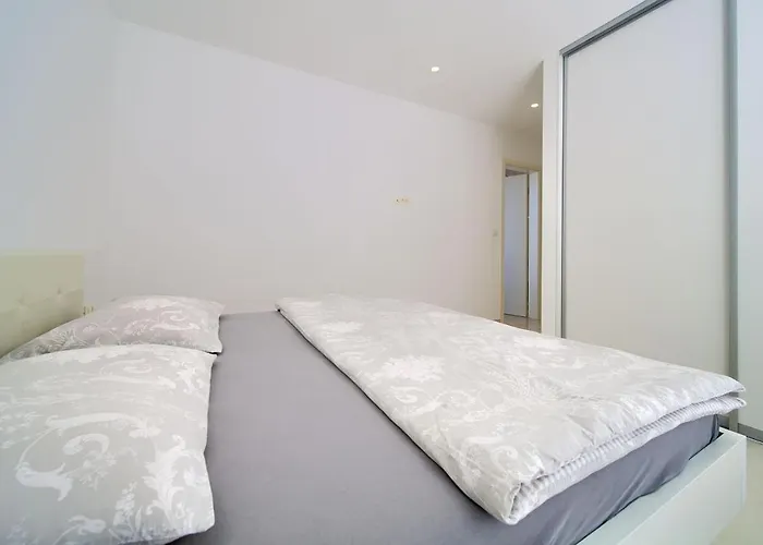 Sia With Private Pool Villa Krk Town