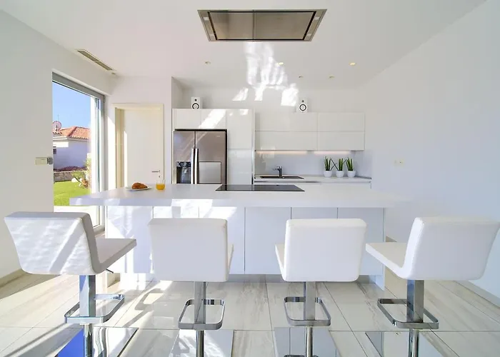 Villa Sia With Private Pool *