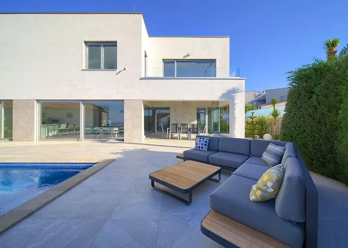 Sia With Private Pool Villa Krk Town