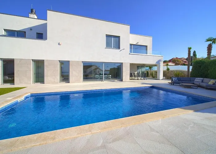 Sia With Private Pool Villa Krk Town