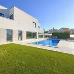 Sia With Private Pool Vila